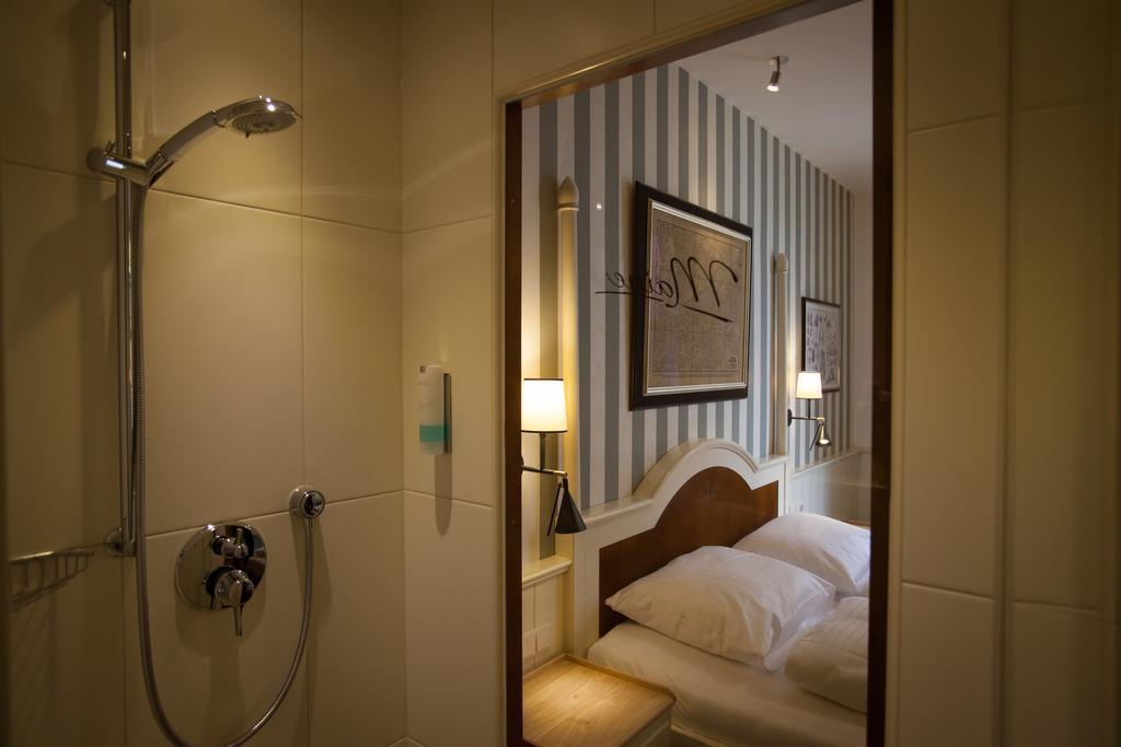 4 Hotel Rust Szoba fotó